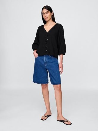 Blusa de algodão com decote em V bordado