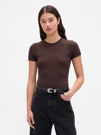 Body de malha justa com fio dental e camiseta