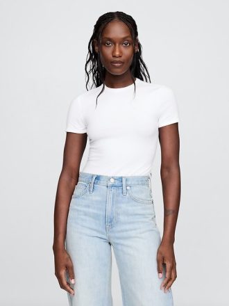 Body de malha justa com fio dental e camiseta