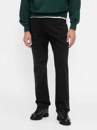 Calça cáqui reta e relaxada