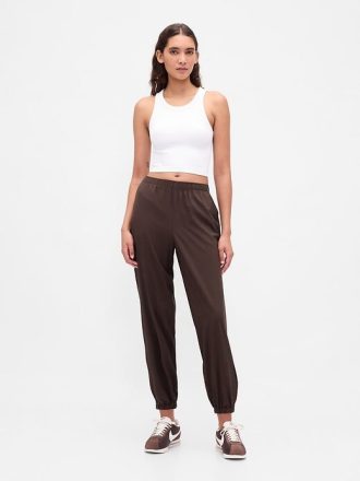 Calça de moletom GapFit Tech de cintura alta e zíper