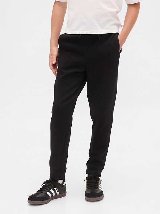 Calça de moletom infantil GapFit Tech de secagem rápida Calça de moletom infantil GapFit Tech de secagem rápida
