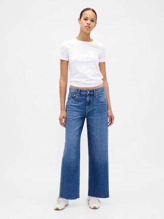 Calça jeans cropped ultramacia e relaxada de cintura baixa