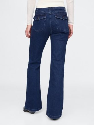 Calça jeans flare de cintura alta dos anos 70