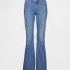 Calça Jeans Flare de Cintura Baixa