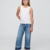 Calça jeans infantil de cintura alta e perna larga no tornozelo Calça jeans infantil de cintura alta e perna larga no tornozelo