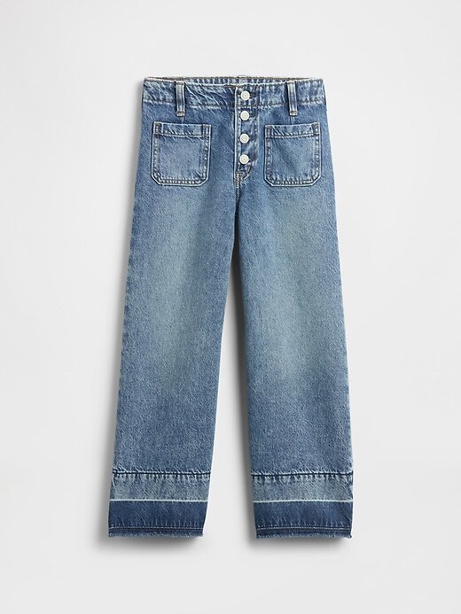 Calça jeans infantil de cintura alta e perna larga no tornozelo Calça jeans infantil de cintura alta e perna larga no tornozelo