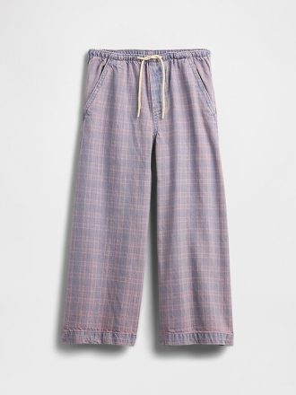 Calça jeans infantil de cintura baixa e larga