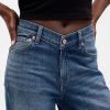 Calça jeans larga com cintura alta e cós V