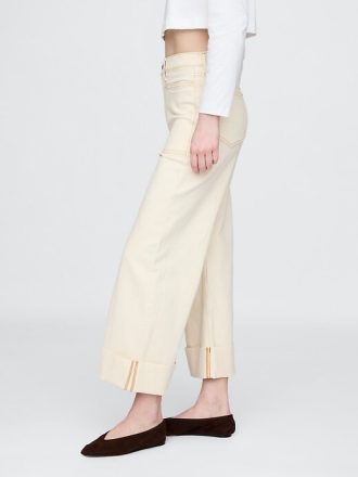 Calça jeans larga de cintura alta com strass e perna larga