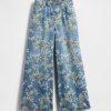 Calça jeans larga infantil floral