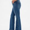 Calça jeans longa e justa com cintura baixa e curvas