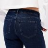 Calça jeans reta e justa curvilínea de cintura baixa dos anos 90