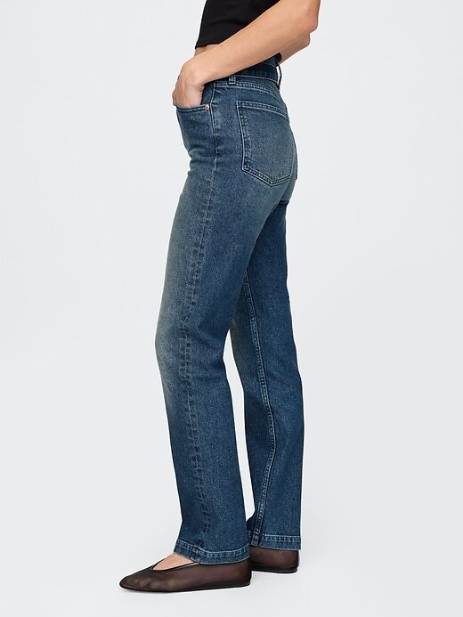 Calça jeans reta slim com cinto e cintura alta dos anos 90 Calça jeans reta slim com cinto e cintura alta dos anos 90