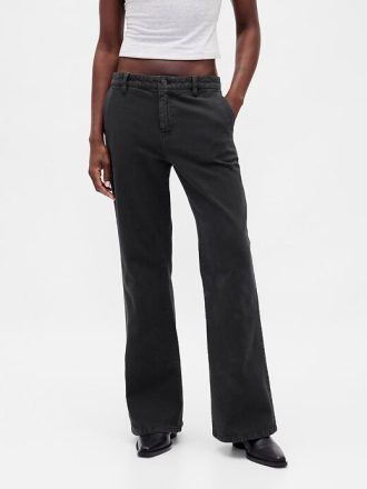 Calças cáqui flare de cintura baixa