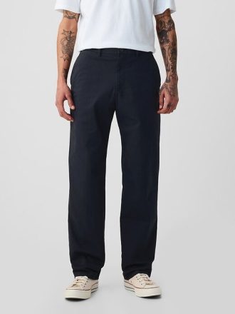 Calças cáqui modernas com caimento relaxado