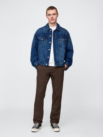 Calças cáqui retas modernas