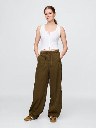 Calças de paraquedas de cintura média