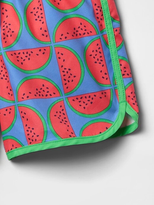 Calções de banho com bainha de golfinho reciclada para bebés e crianças pequenas Calções de banho com bainha de golfinho reciclada para bebés e crianças pequenas