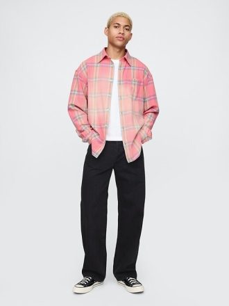 Camisa grande de sarja desbotada