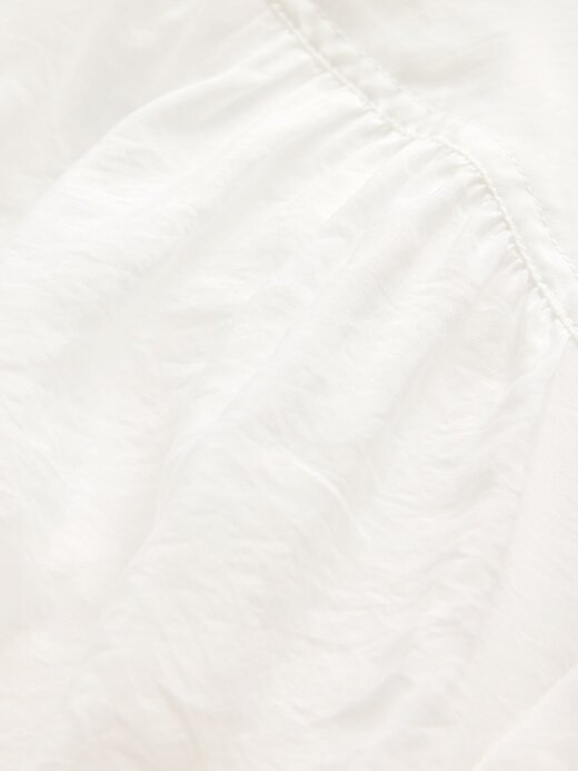 Camisa transparente com botões na frente Camisa transparente com botões na frente