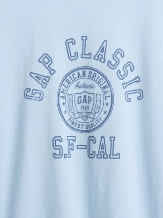 Camiseta com logotipo relaxado