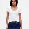 Camiseta Cropped Moderna com Decote Redondo Camiseta Cropped Moderna com Decote Redondo