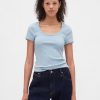 Camiseta Cropped Moderna com Decote Redondo Camiseta Cropped Moderna com Decote Redondo