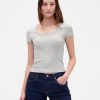 Camiseta Cropped Moderna com Decote Redondo
