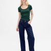 Camiseta Cropped Moderna com Decote Redondo Camiseta Cropped Moderna com Decote Redondo