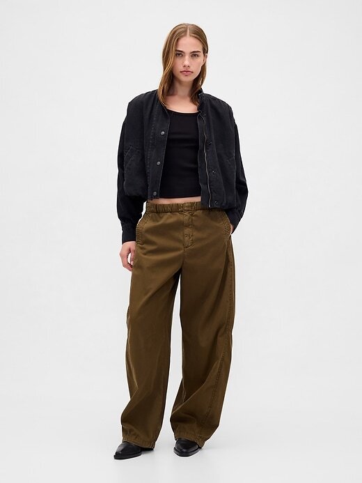 Camiseta Cropped Moderna com Decote Redondo Camiseta Cropped Moderna com Decote Redondo