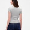 Camiseta Cropped Moderna com Decote Redondo