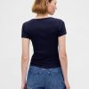 Camiseta Cropped Moderna com Decote Redondo