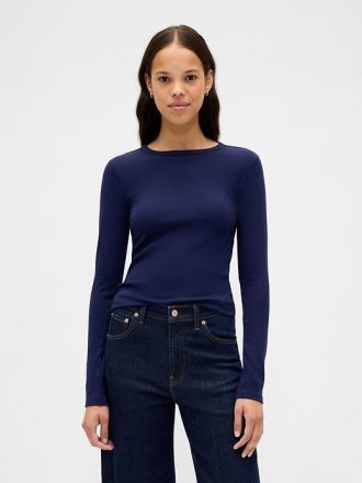 Camiseta encolhida moderna