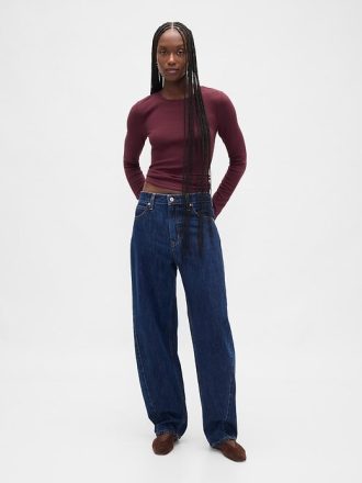 Camiseta encolhida moderna