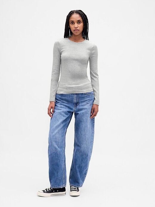 Camiseta encolhida moderna Camiseta encolhida moderna