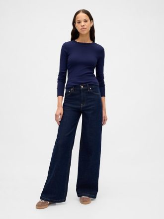 Camiseta encolhida moderna