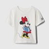 Camiseta estampada Gap × Disney para bebês e crianças pequenas