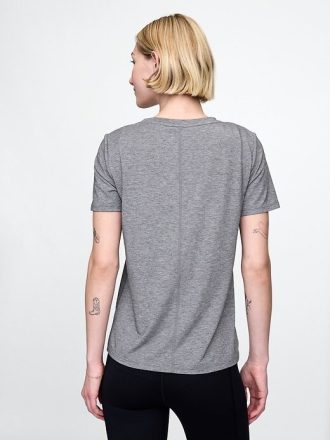 Camiseta GapFit Breathe