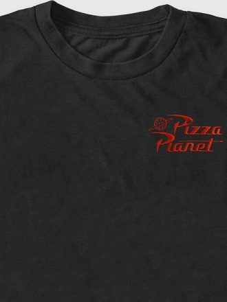 Camiseta gráfica bordada Toy Story Pizza Planet