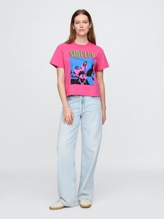 Camiseta gráfica descontraída