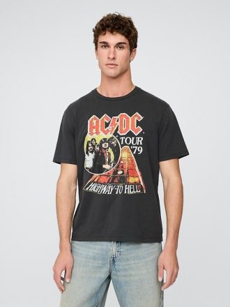 Camiseta gráfica descontraída da turnê de 1979 do AC/DC