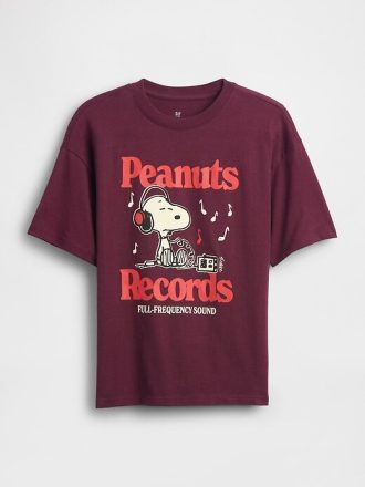 Camiseta infantil com estampa descontraída