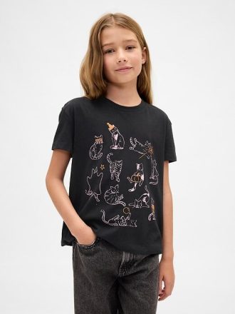 Camiseta infantil com estampa descontraída