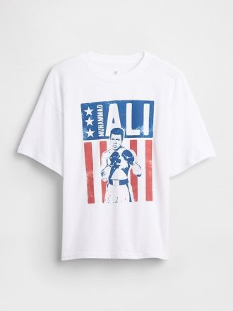 Camiseta infantil com estampa descontraída