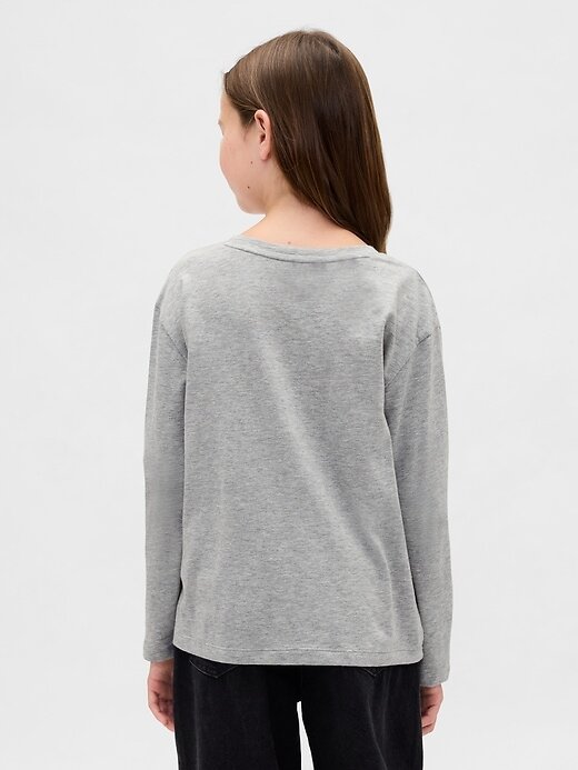 Camiseta infantil com estampa descontraída Camiseta infantil com estampa descontraída