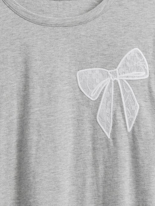 Camiseta infantil com estampa descontraída Camiseta infantil com estampa descontraída