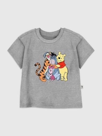 Camiseta infantil com estampa do Ursinho Pooh Hugs