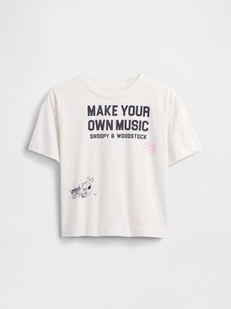 Camiseta infantil grande com estampa gráfica