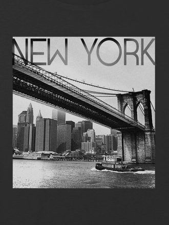 Camiseta infantil New York Bridge com estampa boxy cropped